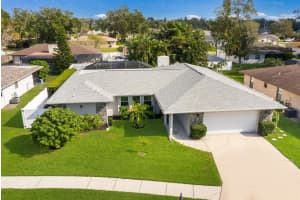 8411 SYLVAN WOODS DR, SARASOTA, FL 34243 Sold 01/31/23