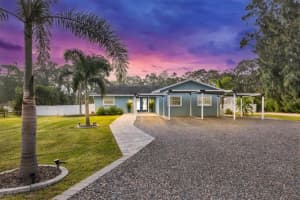 2852 57TH ST, SARASOTA, FL 34243 Sold 03/31/23