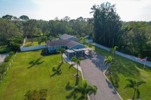 2852 57TH ST, SARASOTA, FL 34243 Sold 03/31/23