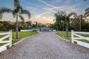 2852 57TH ST, SARASOTA, FL 34243 Sold 03/31/23