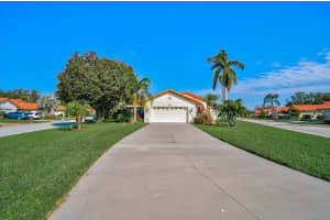 4989 Clubview Ct E, BRADENTON
