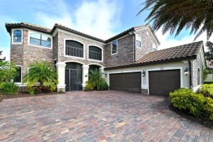 13221 BRIDGEPORT XING, LAKEWOOD RANCH, FL 34211 Sold 12/30/22