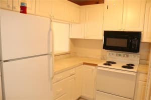 2763 WOODGATE LN #305, SARASOTA, FL 34231 Sold 03/24/23