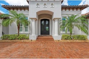 3755 Founders Club Dr, Sarasota, FL 34240, Sold 04/14/23