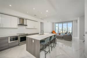 111 S PINEAPPLE AVE #817, SARASOTA, FL 34236 Sold 09/29/23