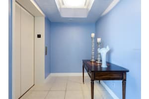 1281 GULF OF MEXICO DR #303, LONGBOAT KEY, FL 34228 Sold 01/27/23