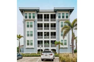 376 ARUBA CIR #401, BRADENTON, FL 34209 Sold 04/07/23