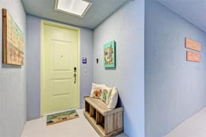 376 ARUBA CIR #401, BRADENTON, FL 34209 Sold 04/07/23