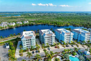 383 ARUBA CIR #202, BRADENTON, FL 34209 Sold 01/17/23