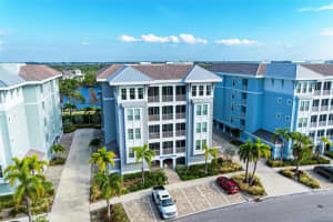 383 ARUBA CIR #202, BRADENTON, FL 34209 Sold 01/17/23