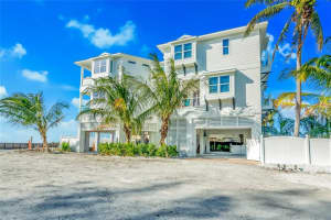 2500 Gulf Dr N