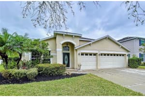 6072 39TH COURT, BRADENTON, FL 34203 Sold 04/18/23