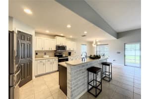 6072 39TH COURT, BRADENTON, FL 34203 Sold 04/18/23