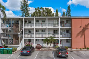 2519 60TH AVE W #L2, BRADENTON, FL 34207 Sold 01/17/23