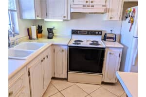 3686 LAKE BAYSHORE DRIVE, BRADENTON, FL 34205 Sold 06/28/23