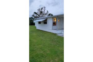2731 BREEZEWOOD DR, NORTH FORT MYERS, FL 33917 Sold 01/19/23