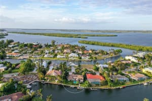 690 OLD COMPASS ROAD, LONGBOAT KEY, FL 34228 Sold 07/28/23
