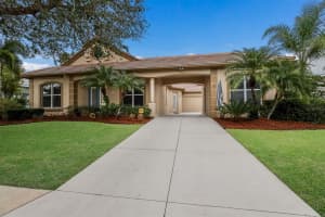 4713 PINNACLE DRIVE, BRADENTON, FL 34208 Sold 03/03/23