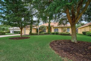 6108 Winchester Pl, Sarasota, FL 34243, Sold 03/30/23