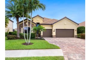 5519 FOXFIRE RUN, LAKEWOOD RANCH, FL 34211 Sold 02/13/23