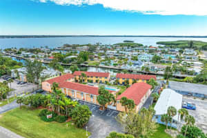 10125 MANATEE AVENUE, BRADENTON, FL 34209 Sold 04/10/23