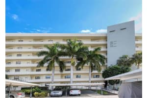 5750 MIDNIGHT PASS ROAD, SARASOTA, FL 34242 Sold 02/14/23