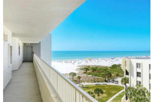5750 MIDNIGHT PASS ROAD, SARASOTA, FL 34242 Sold 02/14/23