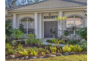 4586 DEL SOL BOULEVARD, SARASOTA, FL 34243 Sold 05/15/23