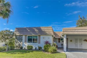 2557 RIVERBLUFF PARKWAY, SARASOTA, FL 34231 Sold 03/28/23