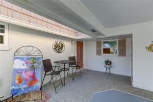 2557 RIVERBLUFF PARKWAY, SARASOTA, FL 34231 Sold 03/28/23