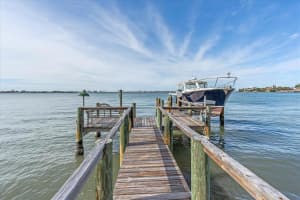 2168 SPARROW COURT, SARASOTA, FL 34239 Sold 06/15/23