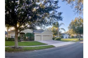 4947 Oakway Dr Saint Cloud, FL 34771 Sold 03/07/23