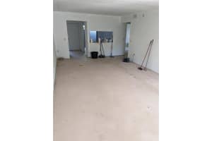 5617 SUMMERSIDE LANE, SARASOTA, FL 34231 Sold 02/03/23