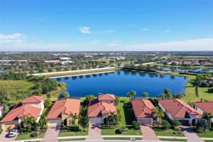 10215 MARBELLA DRIVE, LAKEWOOD RANCH, FL 34211 Sold 05/02/23