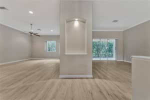 7104 Coachlight St, Sarasota, FL 34243, Sold 04/24/23