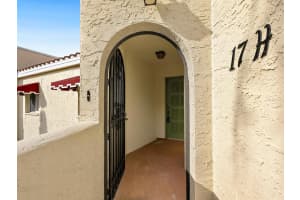 6101 34TH STREET, BRADENTON, FL 34210 Sold 02/28/23