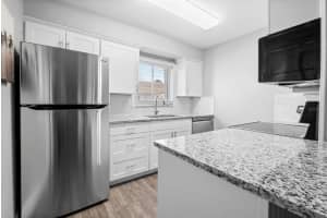 2601 PINE LAKE TERRACE, SARASOTA, FL 34237 Sold 02/21/23