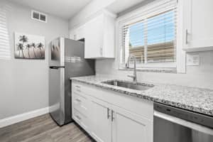 2601 PINE LAKE TERRACE, SARASOTA, FL 34237 Sold 02/21/23