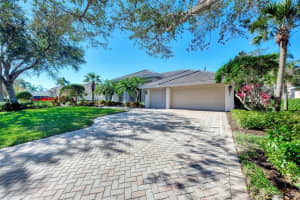 8890 Bloomfield Blvd, Sarasota, FL 34238, Sold 05/08/23