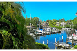 1633 Boathouse Cir, Sarasota, FL 34231, Sold 03/31/23