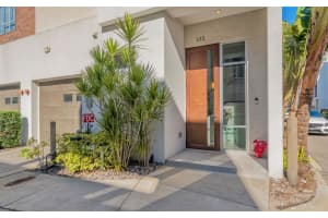 232 COSMOPOLITAN COURT, SARASOTA, FL 34236 Sold 03/14/23