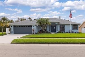 5101 Sunnydale Cir N, Sarasota, FL 34233, Sold 03/03/23