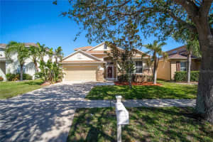 1724 BONITA BLUFF COURT, RUSKIN, FL 33570 Sold 03/31/23