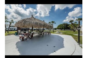 5286 81ST STREET, ST PETERSBURG, FL 33709 Sold 05/11/23