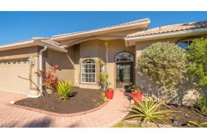 3803 72ND AVENUE, SARASOTA, FL 34243 Sold 05/03/23