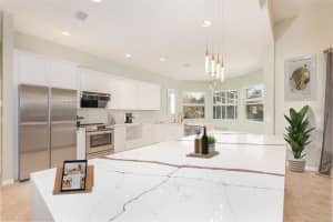 7211 SPUR COURT, SARASOTA, FL 34243 Sold 05/11/23