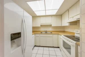 2804 HERITAGE LANE, BRADENTON, FL 34209 Sold 06/30/23