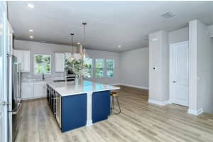 439 WINGFIELD DRIVE, SARASOTA, FL 34237 Sold 02/01/23