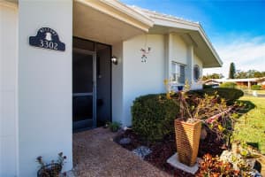 3302 VILLAGE GREEN DRIVE, SARASOTA, FL 34239 Sold 04/06/23
