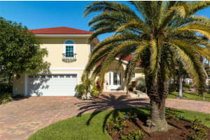 621 FOXWORTH LANE, HOLMES BEACH, FL 34217 Sold 07/14/23